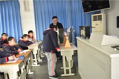 重视物理实验凸显科学思维——南京市初中物理主题教研活动在旭东中学举行